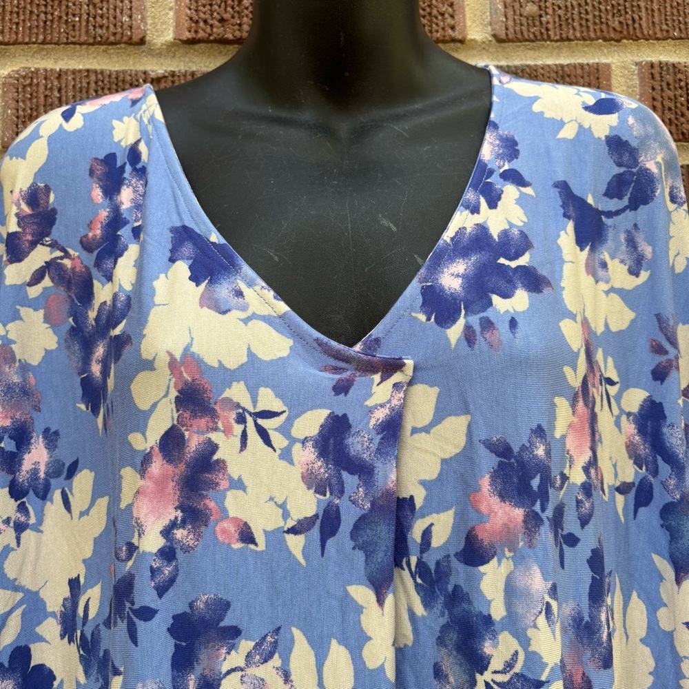 Serenada Sz L Colorful Flower Print V-neck Muumuu House Dress Side Pockets NWT - Picture 2 of 10